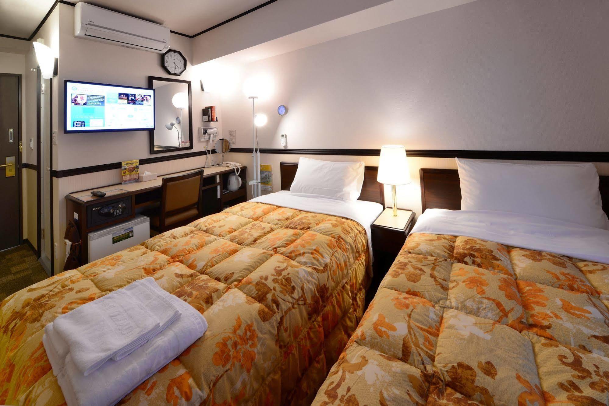 Toyoko Inn Shonan Hiratsuka eki Kita guchi No 2 Bagian luar foto